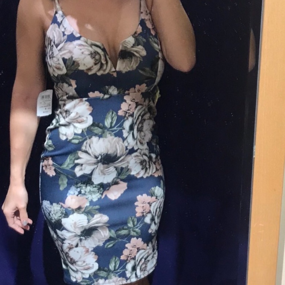 Windsor blue floral dress size:s